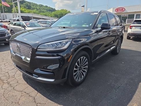 Used 2022 Lincoln Aviator Reserve w/ Elements Package Plus AWD/4WD image 3