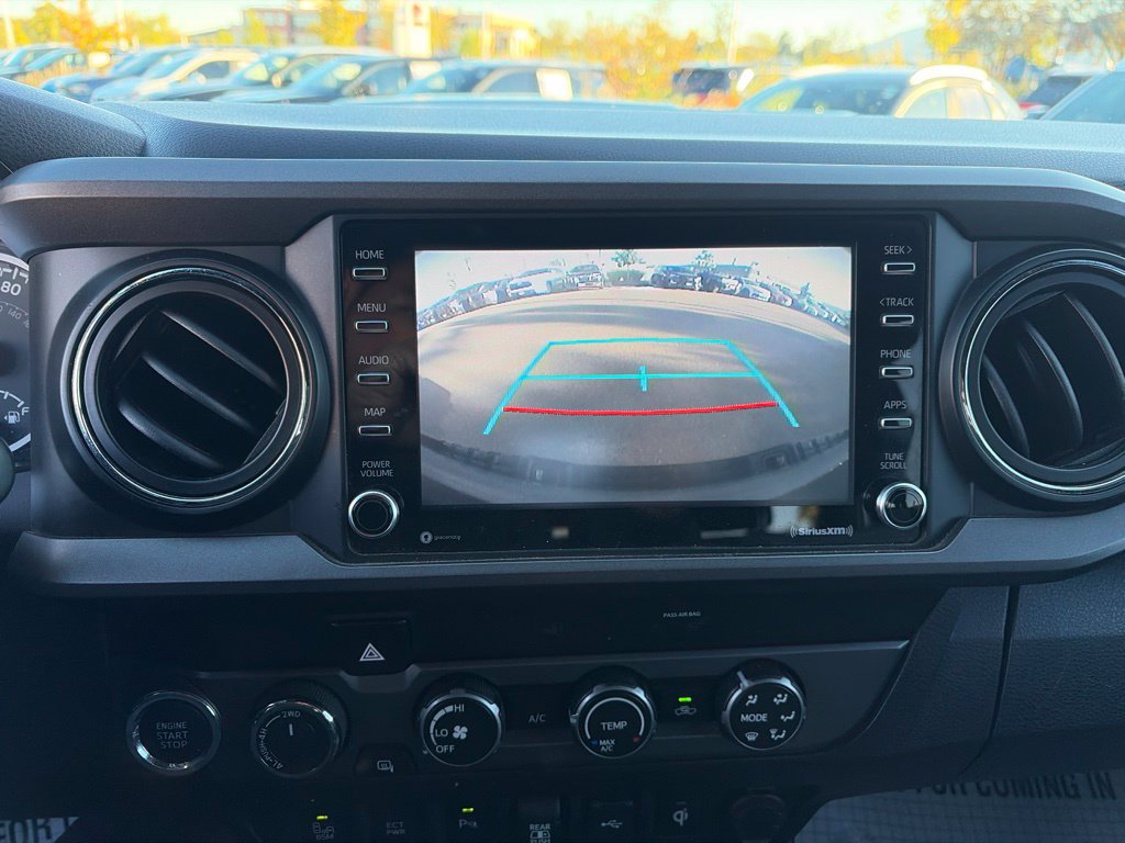 Used 2020 Toyota Tacoma TRD Sport w/ Technology Package AWD/4WD image 28