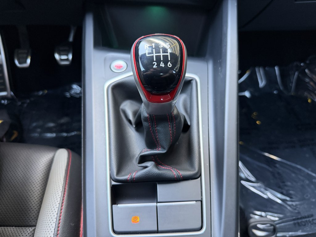 Used 2022 Volkswagen GTI Autobahn FWD image 28