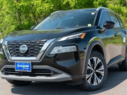 Used 2021 Nissan Rogue SV w/ Premium Package