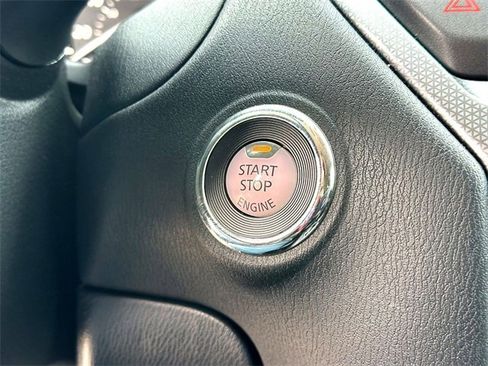 Used 2018 Nissan Pathfinder SL w/ Midnight Edition Package image 16