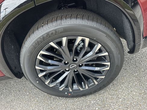 New 2026 Nissan Rogue Platinum AWD/4WD image 9