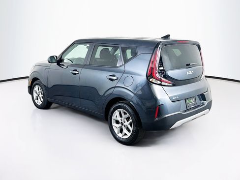 Used 2025 Kia Soul LX w/ LX Technology Package FWD image 5