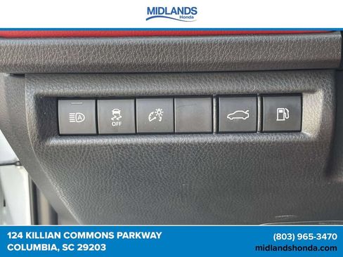 Used 2025 Toyota Camry XSE FWD image 18