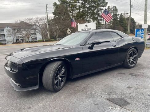 Used 2016 Dodge Challenger R/T Scat Pack image 4