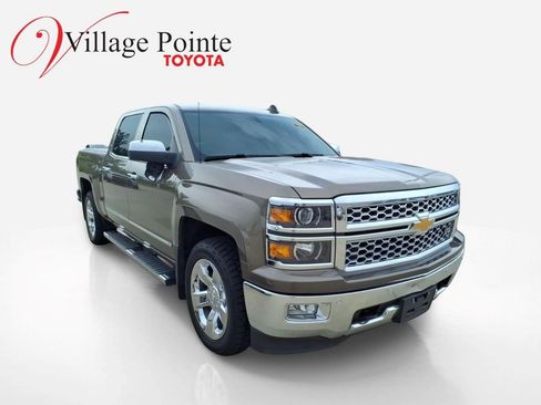 Used 2015 Chevrolet Silverado 1500 LTZ w/ LTZ Plus Package AWD/4WD image 5