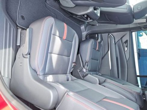 New 2026 Chevrolet Traverse RS FWD image 7