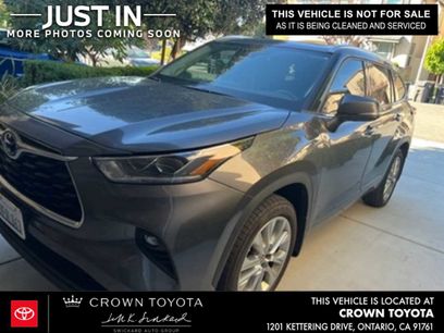 Used 2023 Toyota Highlander Limited