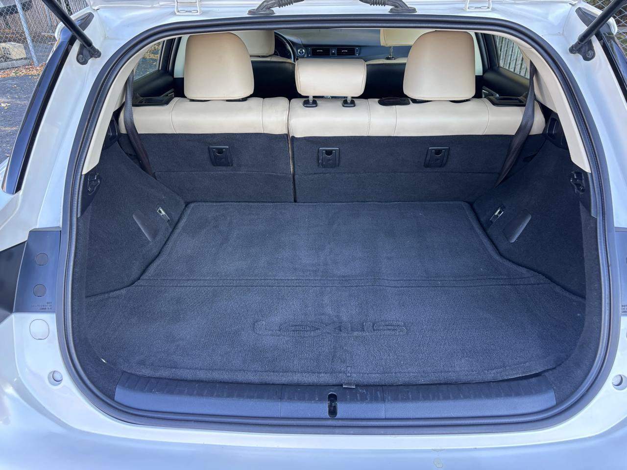 Used 2016 Lexus CT 200h w/ Seat Comfort Package FWD image 23