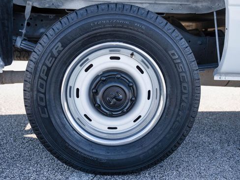 Used 1997 Dodge Ram 2500 Truck 2WD Regular Cab image 98