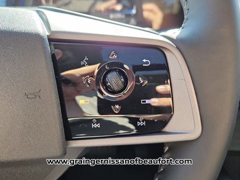 New 2025 Nissan Murano SL image 13