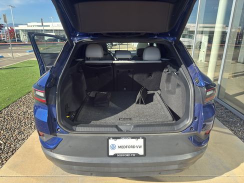 Used 2021 Volkswagen ID.4 Pro S w/ ID.4 Protection Package image 15