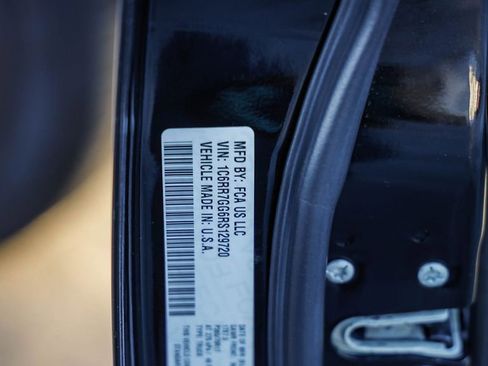 Certified 2024 RAM 1500 Classic SLT image 31