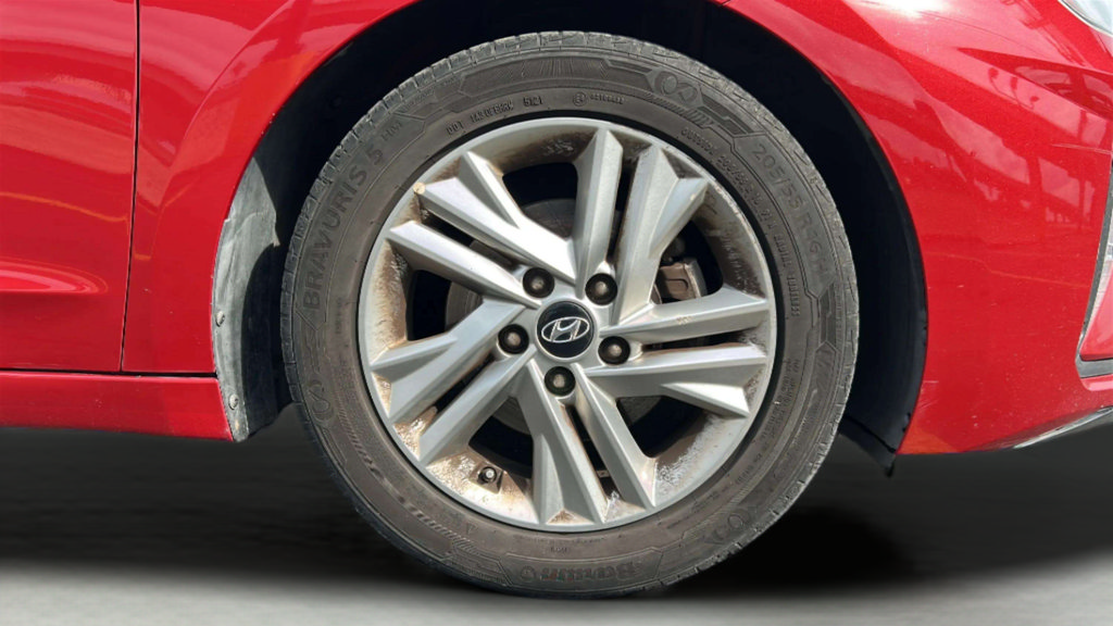 Used 2019 Hyundai Elantra SEL FWD image 29