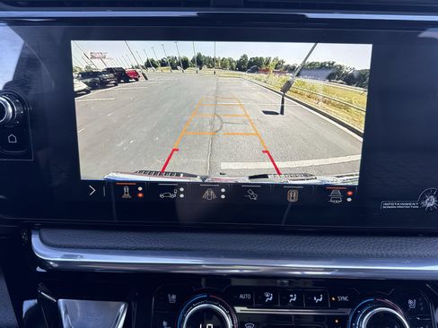 Certified 2025 GMC Sierra 1500 Denali w/ Denali Reserve Package AWD/4WD image 17