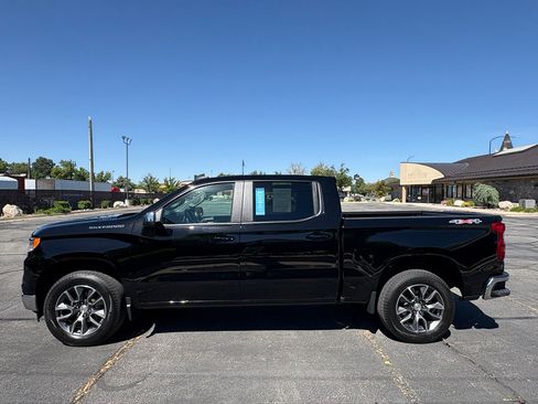Used 2025 Chevrolet Silverado 1500 LT AWD/4WD image 8