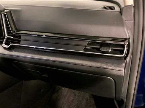 Certified 2023 Kia Sportage SX image 16