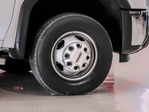 Used 2024 GMC Sierra 3500 Pro w/ Convenience Package image 47