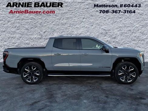 Used 2025 GMC Sierra EV Denali image 4