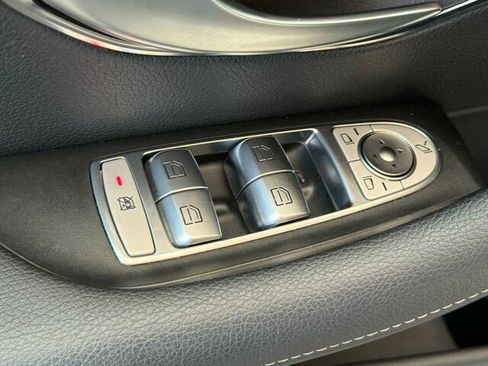 Used 2018 Mercedes-Benz E 300 image 14