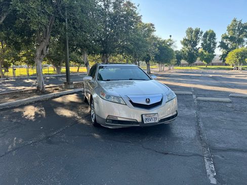 Used 2010 Acura TL w/ Technology Package FWD image 4