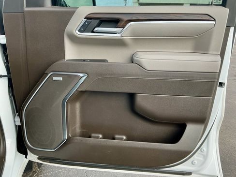 Used 2025 GMC Sierra 1500 SLT w/ SLT Premium Plus Package image 23