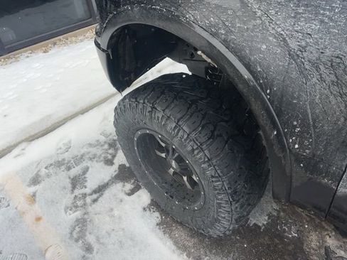 Used 2018 Ford F150 Lariat w/ Equipment Group 502A Luxury image 8