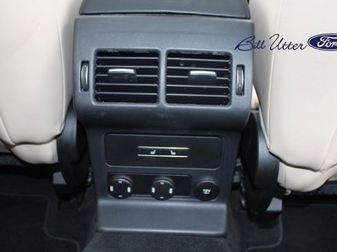 Used 2020 Jaguar F-PACE image 14