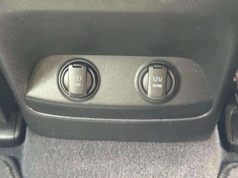 Used 2020 Kia Sorento LX image 25