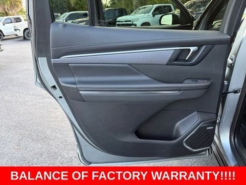 Used 2025 Buick Enclave Sport Touring FWD image 13