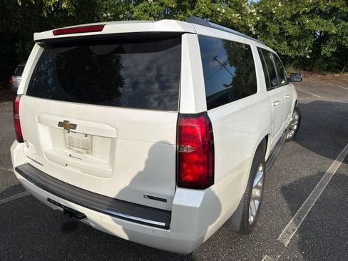 Used 2017 Chevrolet Suburban Premier AWD/4WD image 5