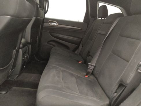 Used 2017 Jeep Grand Cherokee Laredo RWD image 18