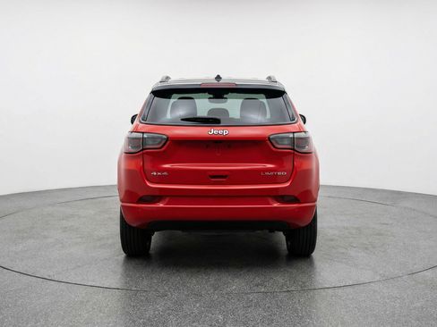 Used 2025 Jeep Compass Trailhawk image 7