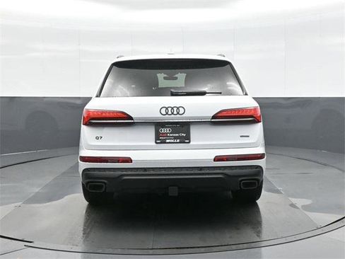New 2026 Audi Q7 3.0T Premium Plus image 6