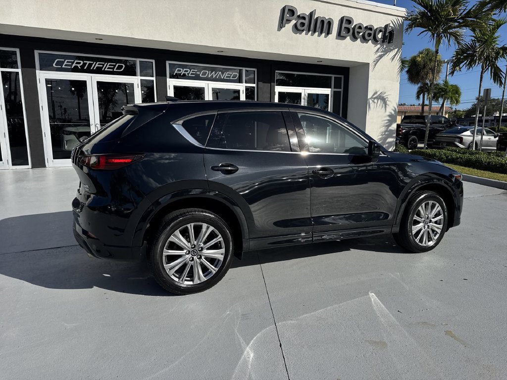 Used 2023 MAZDA CX-5 Signature AWD/4WD image 4