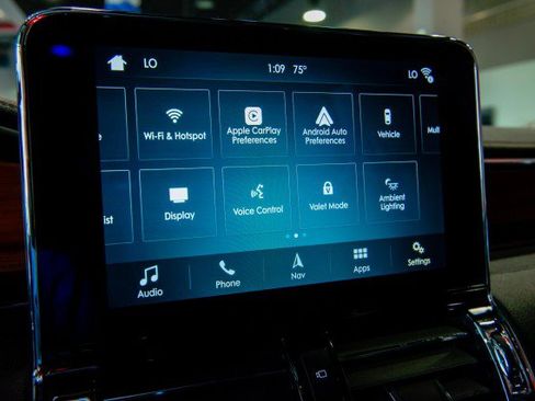Used 2019 Lincoln Navigator L Reserve w/ Cargo Package AWD/4WD image 38