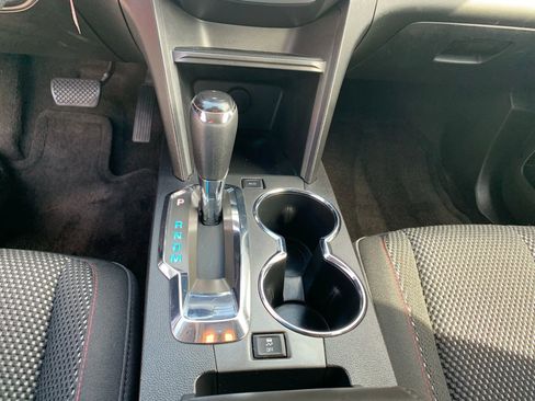 Used 2016 Chevrolet Equinox LT image 16