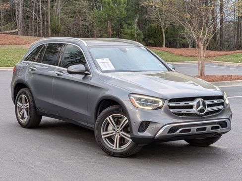 Used 2020 Mercedes-Benz GLC 300 image 2