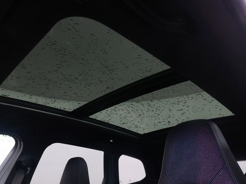 Certified 2025 BMW X1 M35i w/ Premium Package image 21