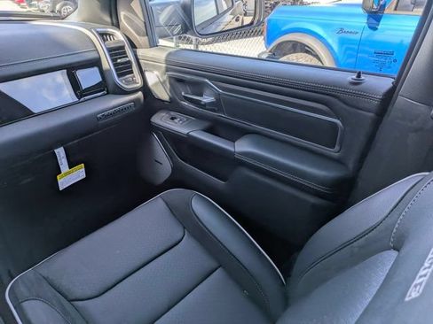 New 2026 RAM 1500 Laramie AWD/4WD image 17