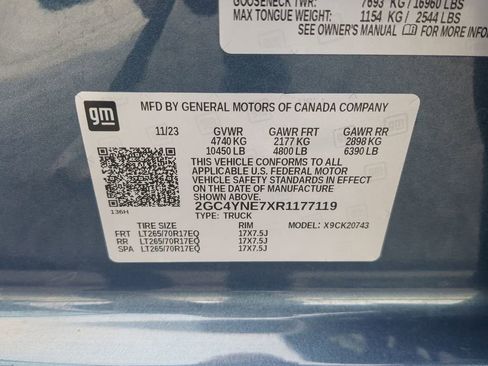 Used 2024 Chevrolet Silverado 2500 LT w/ Convenience Package image 29