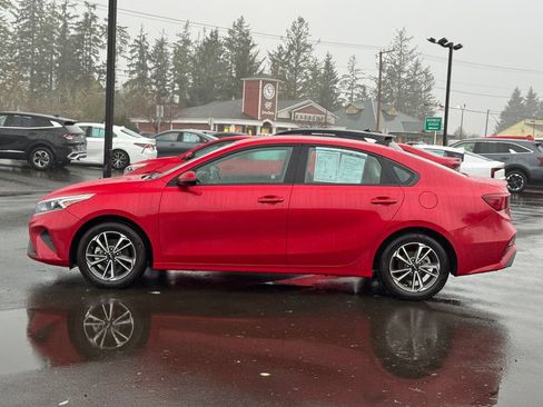 Certified 2024 Kia Forte LXS w/ LXS Technology Package image 3