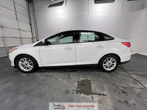 Used 2015 Ford Focus SE FWD image 5