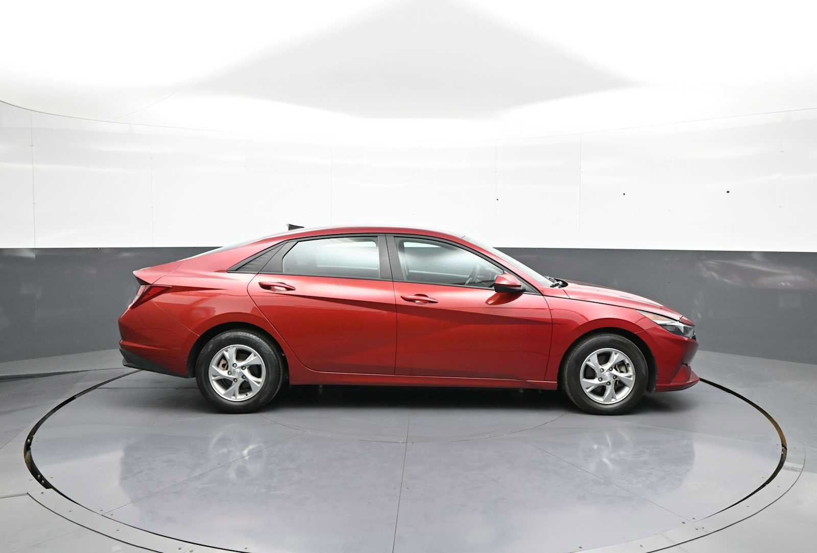 Certified 2023 Hyundai Elantra SE FWD image 5
