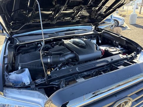 Used 2023 Toyota Tacoma SR5 image 7