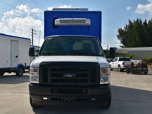 Used 2023 Ford E-350 and Econoline 350 Super Duty w/ Power Windows & Locks Group RWD image 2