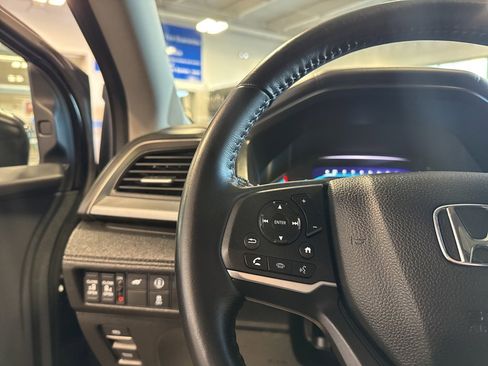 Used 2024 Honda Odyssey EX-L image 17