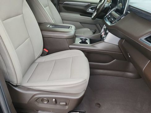 Used 2023 GMC Yukon XL SLT AWD/4WD image 15