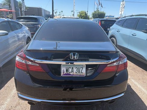 Used 2017 Honda Accord Sport Special Edition image 8