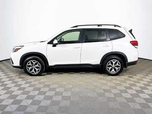 Used 2019 Subaru Forester Premium w/ All-Weather Package AWD/4WD image 4